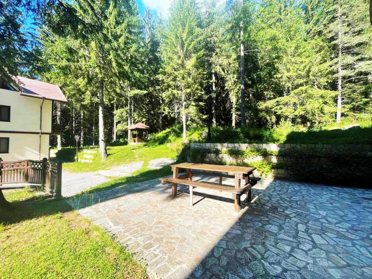 Комплекс Орлово Гнездо Beli Iskar Bagian luar foto